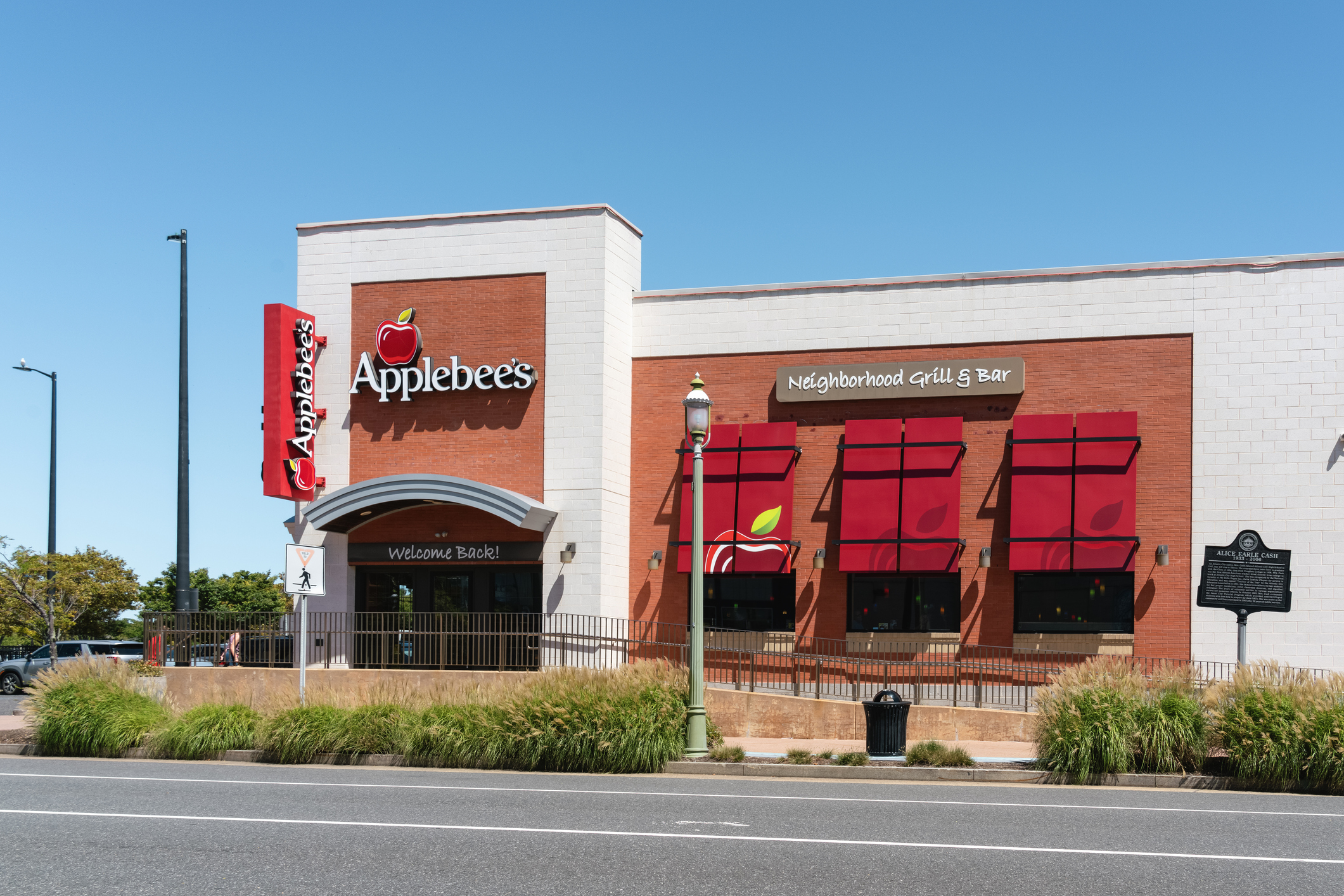an applebees restaurant
