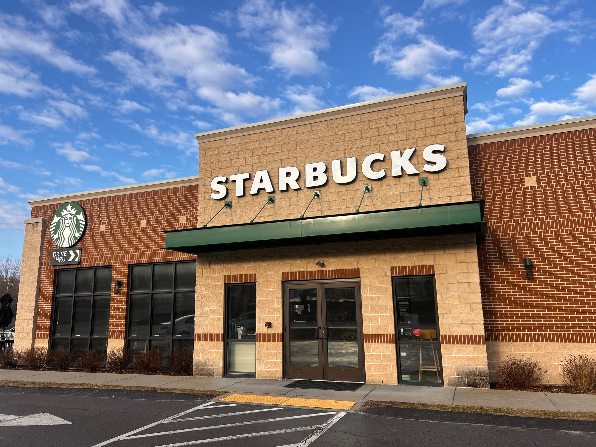 a starbucks restaurant