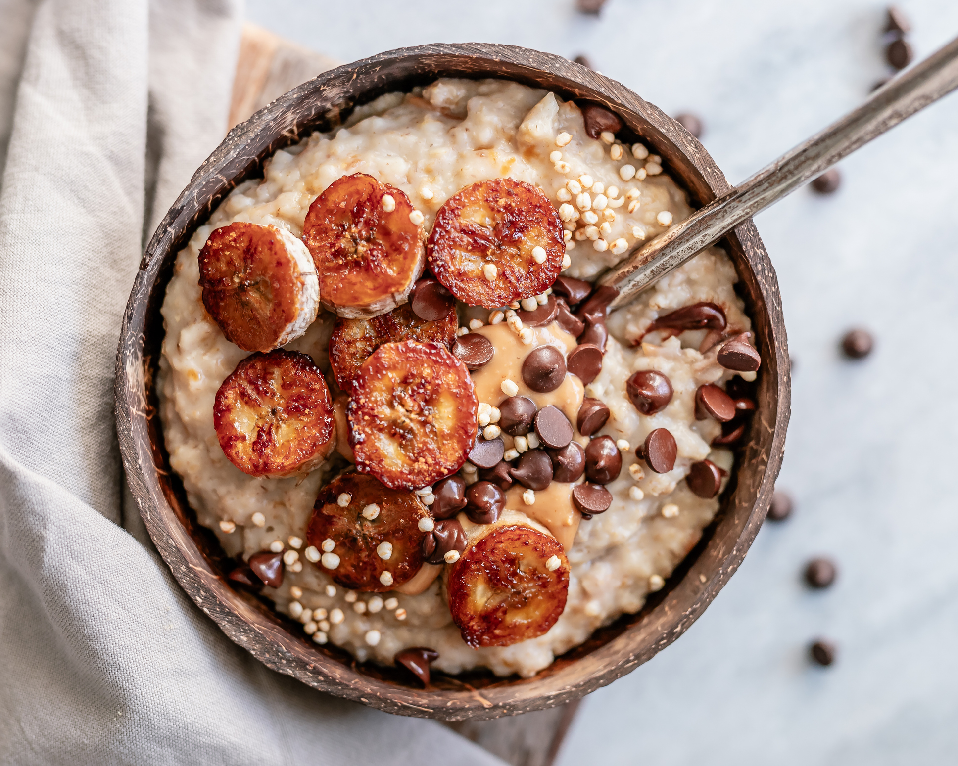 Creamy porridge with fried banana
