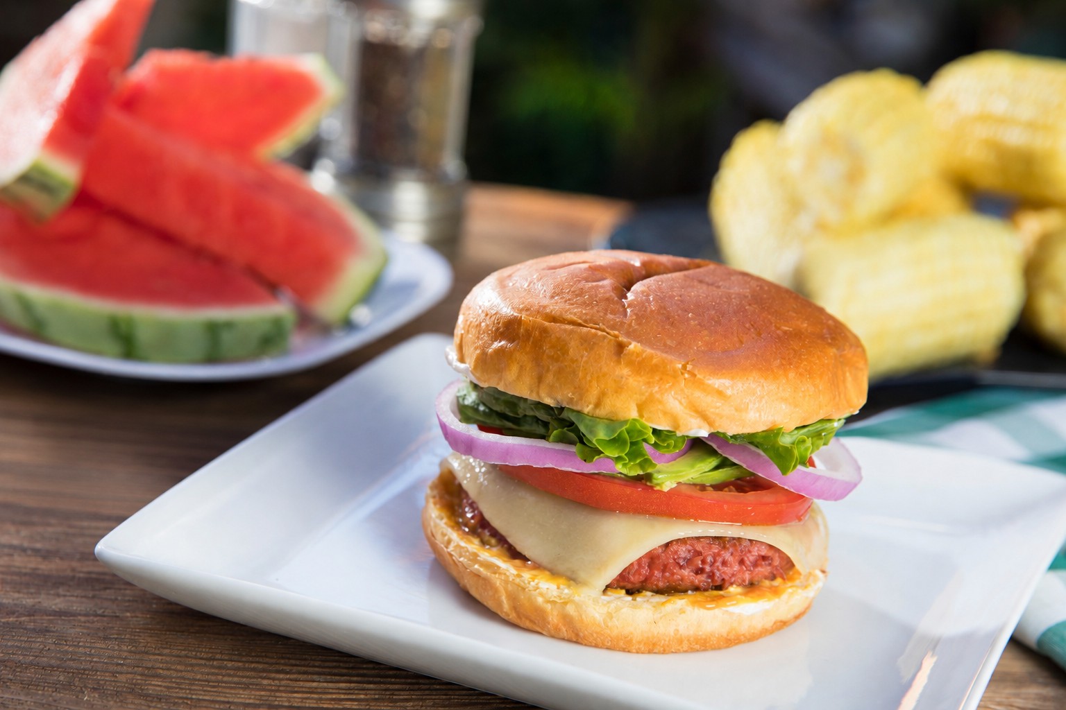 a vegan cheeseburger